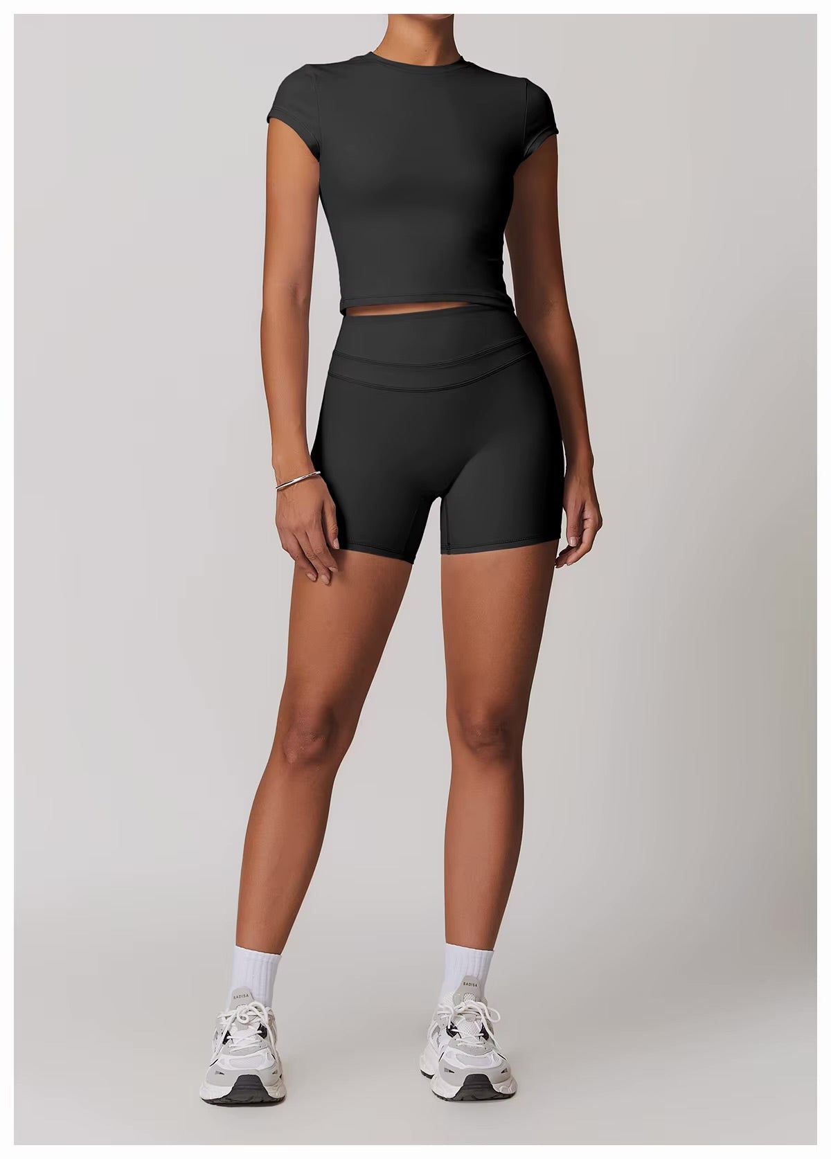 Shorts Minimal Form