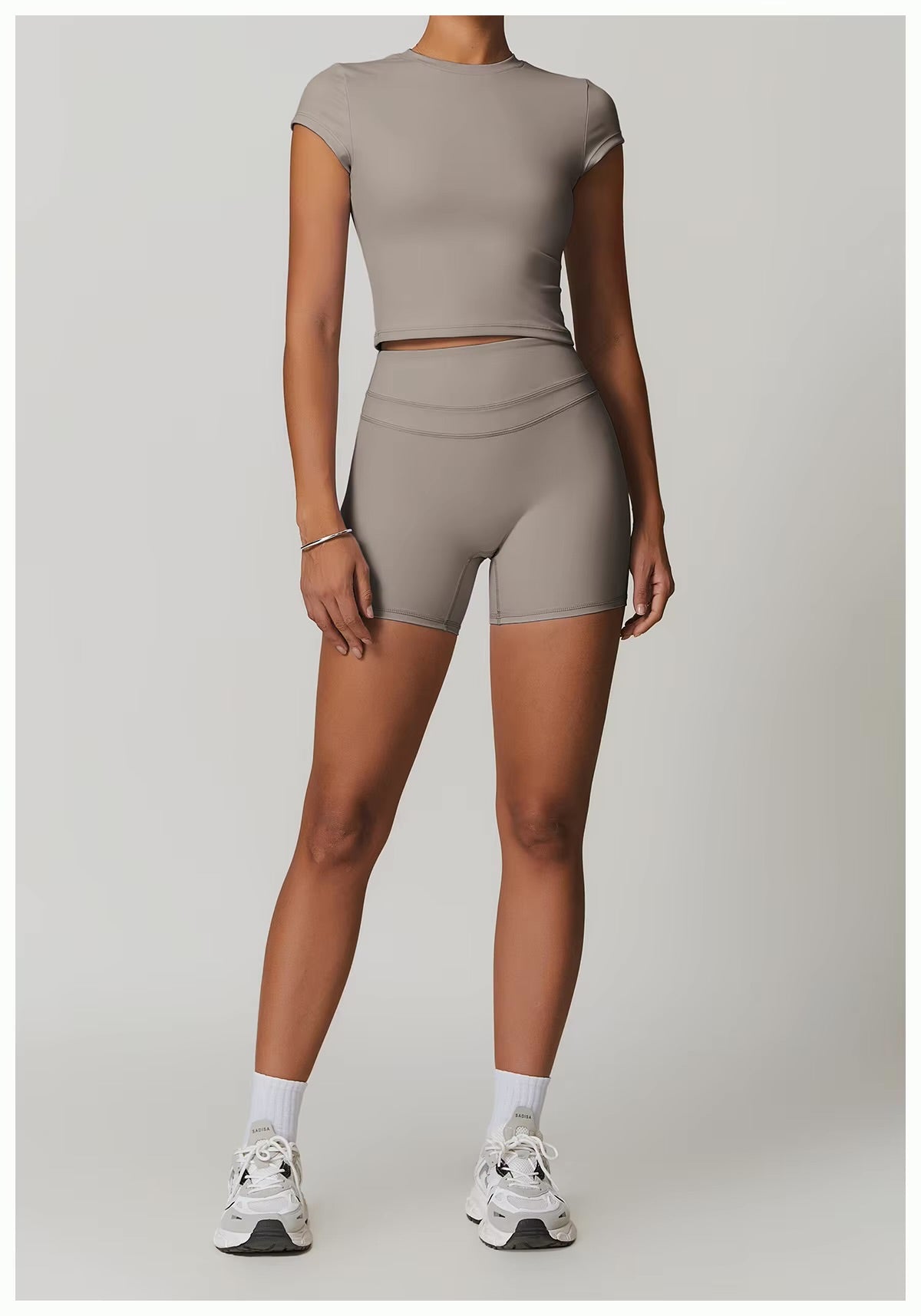 Shorts Minimal Form