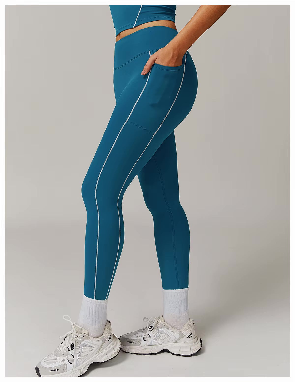 Legging Detail Pocket