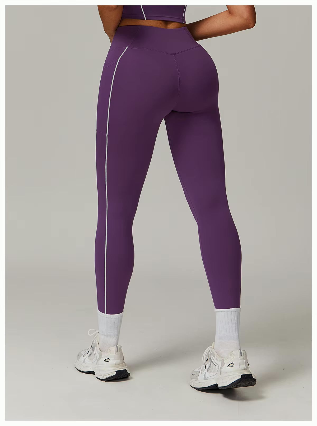 Legging Detail Pocket