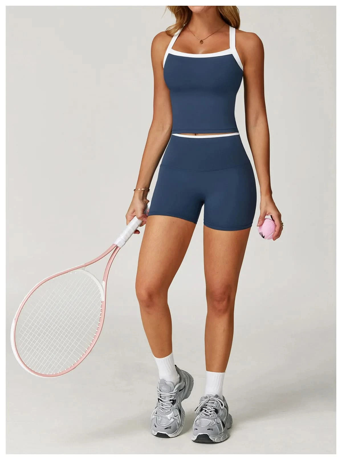 T-Shirt Eveo Contour™ V-Line