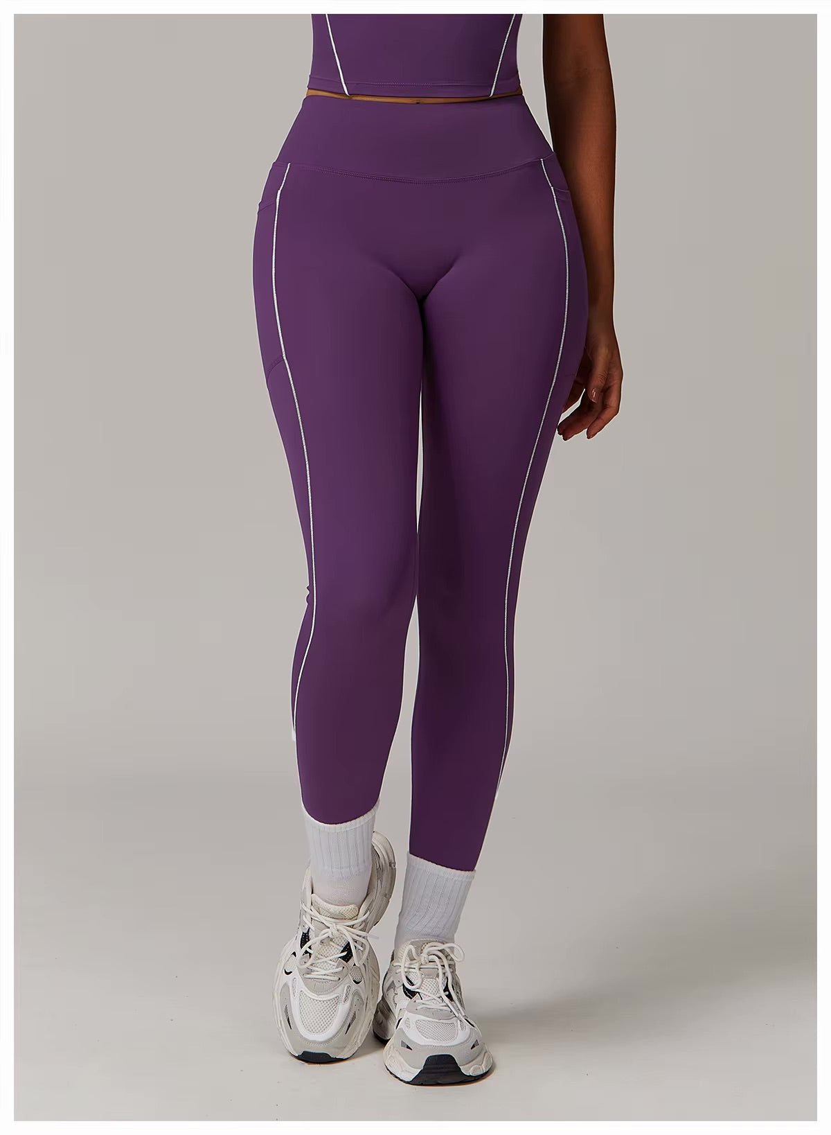 Legging Detail Pocket