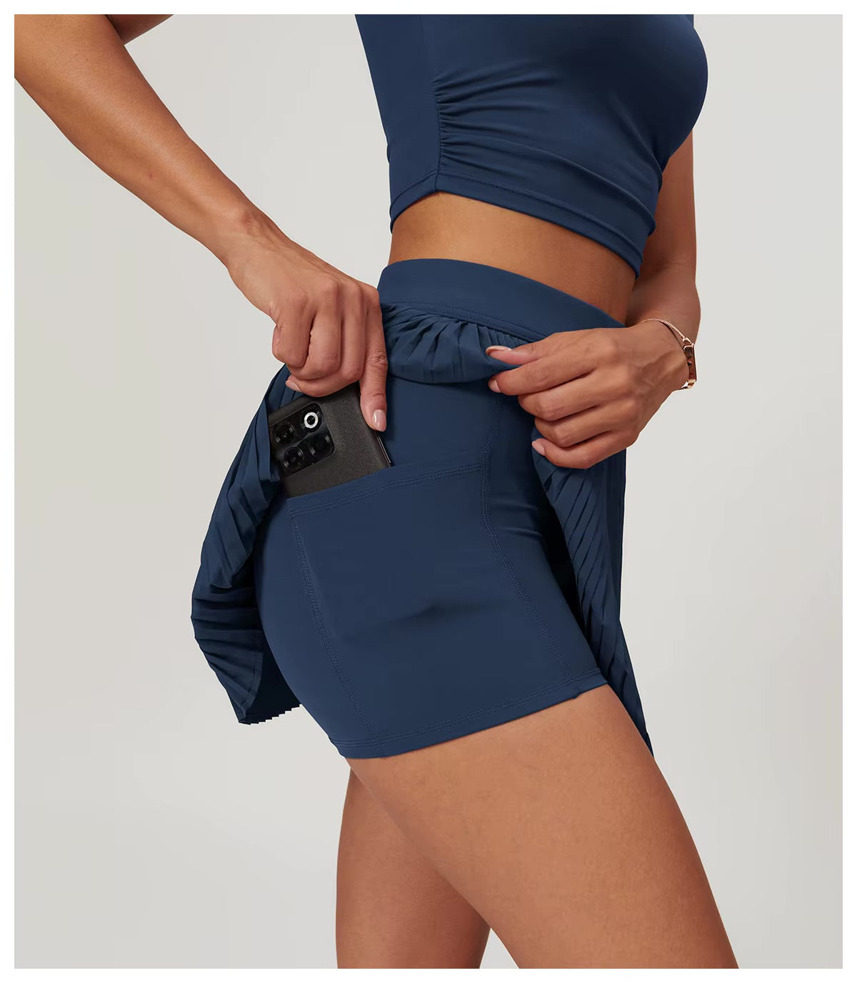 Skirt Wave Structure